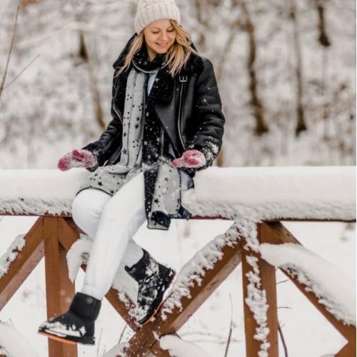 Sharky Mini Shearling Boots Black with Crimson soles